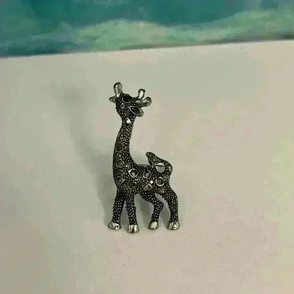 🐳 Studded Giraffe Alloy Gray Ring - Picture 6 of 10